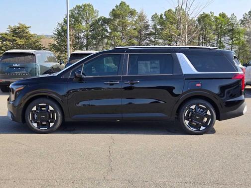 Aurora Black Pearl 2026 Kia Carnival EX