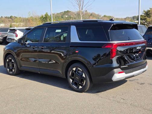 Aurora Black Pearl 2026 Kia Carnival EX