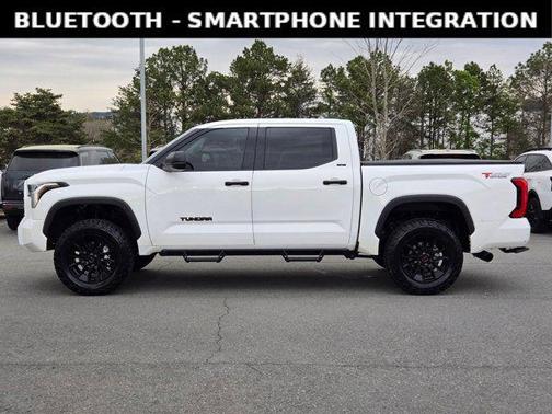 Ice 2023 Toyota Tundra SR5