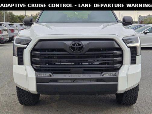 Ice 2023 Toyota Tundra SR5