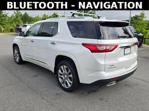Iridescent Pearl Tricoat 2019 Chevrolet Traverse Premier