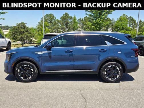 Midnight Black 2025 Kia Sorento S