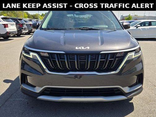 2024 Kia Carnival LX