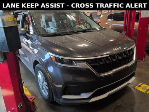 Metal 2024 Kia Carnival LX