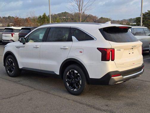 Glacial White Pearl 2026 Kia Sorento S