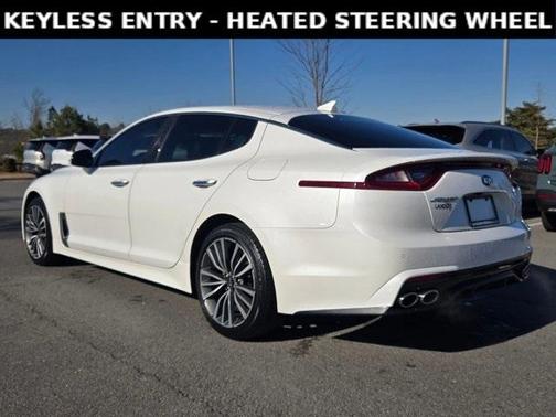 2019 Kia Stinger Base