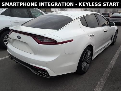 2019 Kia Stinger Base