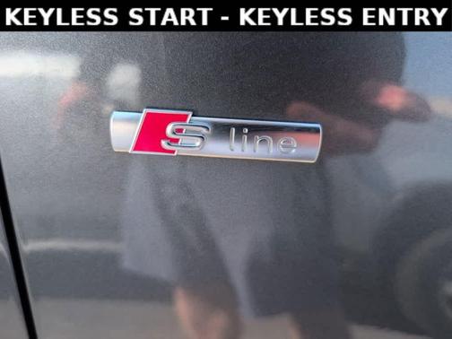 2022 Audi Q5 45 S line Premium Plus