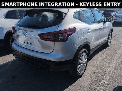 2022 Nissan Rogue Sport S