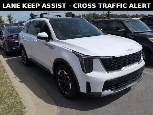 Glacial White Pearl 2025 Kia Sorento S