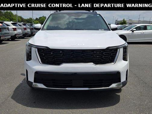 Glacial White Pearl 2025 Kia Sorento S