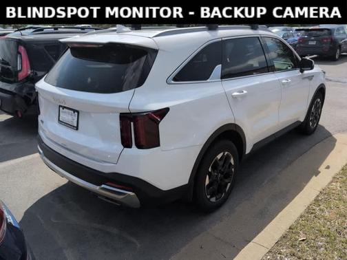 Glacial White Pearl 2025 Kia Sorento S