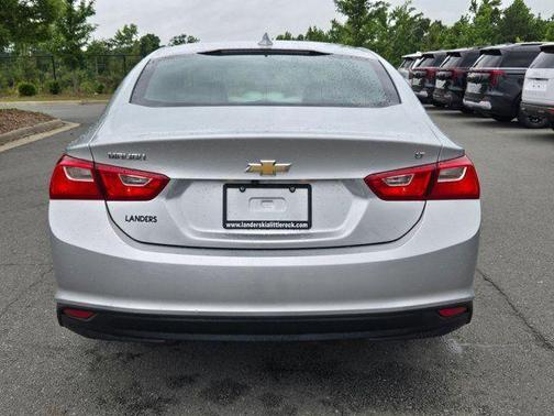 Silver Ice Metallic 2016 Chevrolet Malibu 1LT