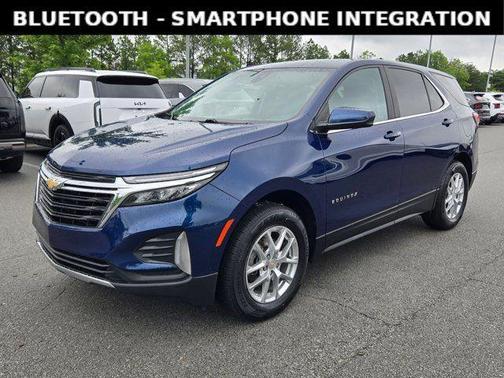 Blue Glow Metallic 2023 Chevrolet Equinox 1LT