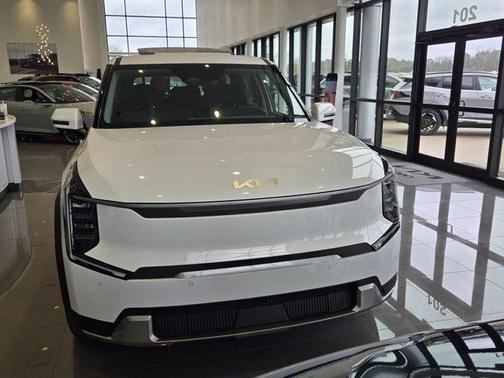 2026 Kia EV9 Light Long Range
