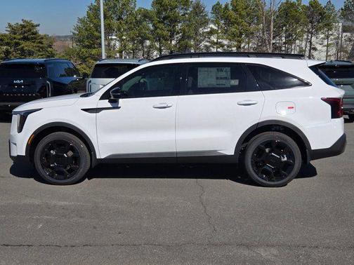 Glacial White Pearl 2026 Kia Sorento X-Line EX