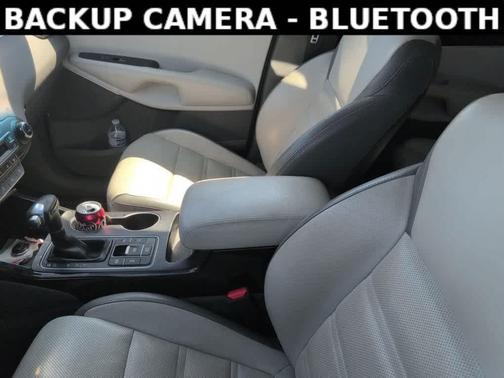 Snow White Pearl 2019 Kia Sorento SX