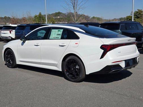 Snow White Pearl 2026 Kia K5 GT-Line