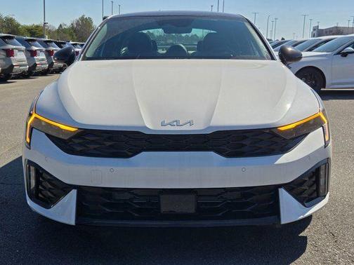 Snow White Pearl 2026 Kia K5 GT-Line
