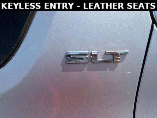 Quicksilver Metallic 2018 GMC Acadia SLT-1