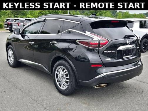 Magnetic Black Pearl 2021 Nissan Murano SV