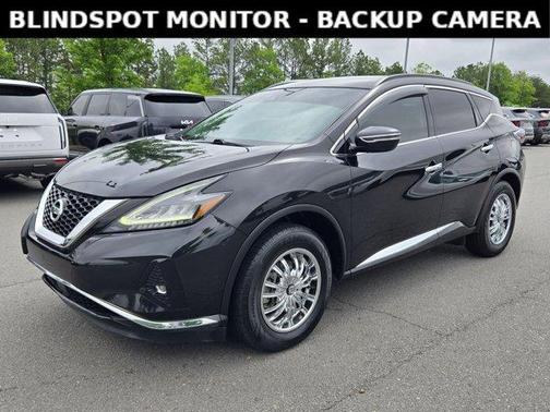 Magnetic Black Pearl 2021 Nissan Murano SV