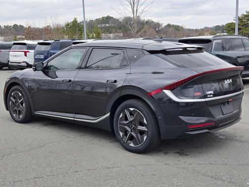 2025 Kia EV6 Light