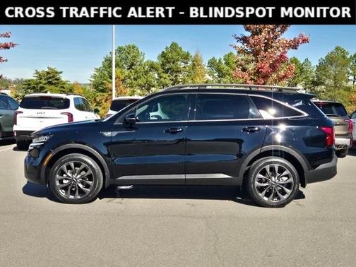 2022 Kia Sorento X-Line EX