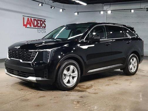 Ebony Black 2024 Kia Sorento LX