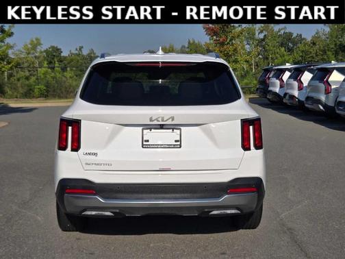 2025 Kia Sorento S