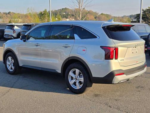 2026 Kia Sorento LX