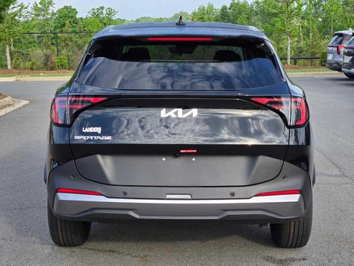 Ebony Black 2026 Kia Sportage LX