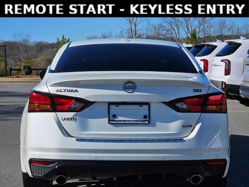 2023 Nissan Altima 2.5 SR