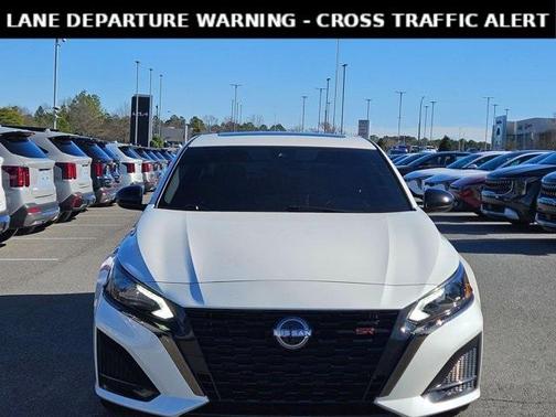 2023 Nissan Altima 2.5 SR