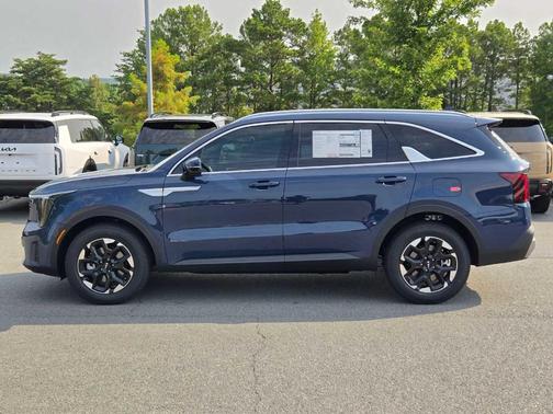 Midnight Black 2026 Kia Sorento S