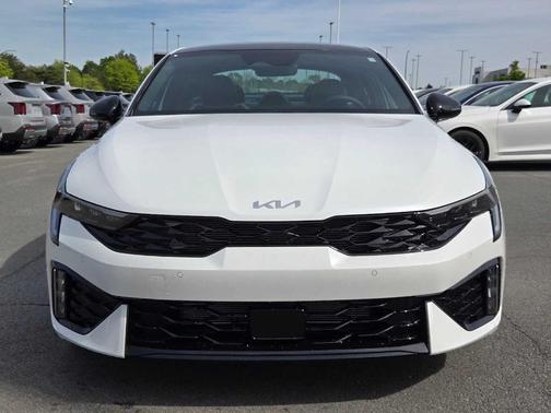 Snow White Pearl 2026 Kia K5 GT-Line
