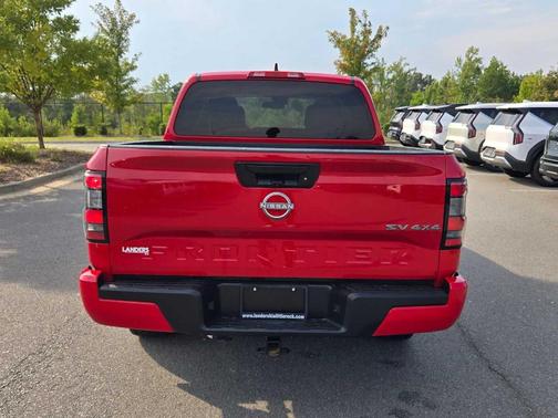 2023 Nissan Frontier SV