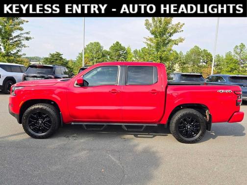 2023 Nissan Frontier SV