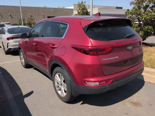 Hyper Red 2017 Kia Sportage LX