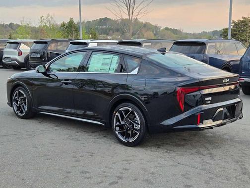 Aurora Black Pearl 2026 Kia K4 GT-LINE