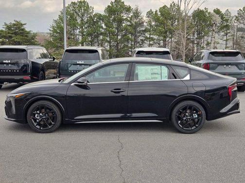 Aurora Black Pearl 2026 Kia K4 GT-LINE