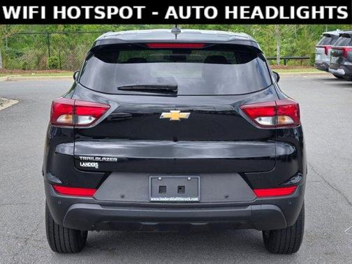 Mosaic Black Metallic 2024 Chevrolet Trailblazer LS