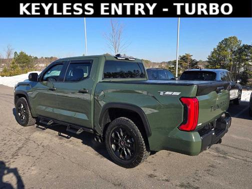 2022 Toyota Tundra SR5