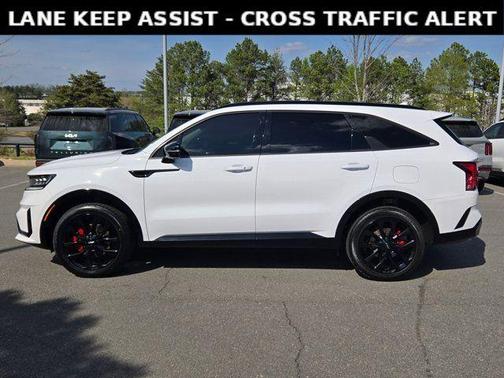 Glacial White Pearl 2023 Kia Sorento SX Prestige