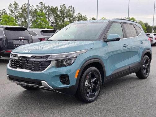 Blue 2026 Kia Seltos EX