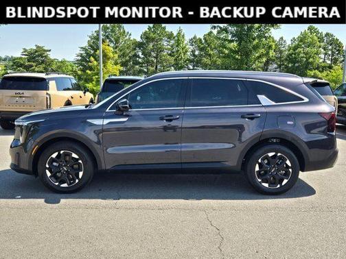 Metal 2025 Kia Sorento S