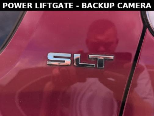 Red Quartz Tintcoat 2019 GMC Acadia SLT-2