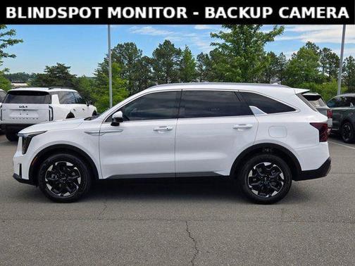 Glacial White Pearl 2025 Kia Sorento S