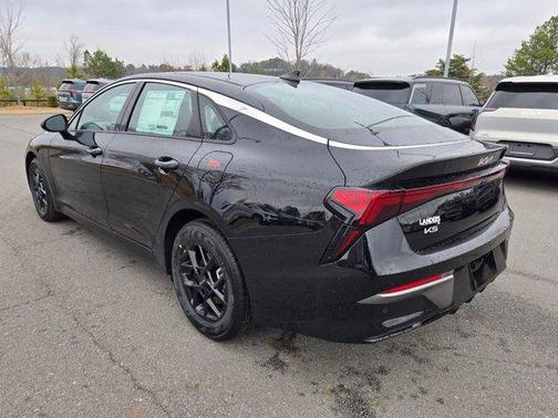 Aurora Black Pearl 2026 Kia K5 LXS