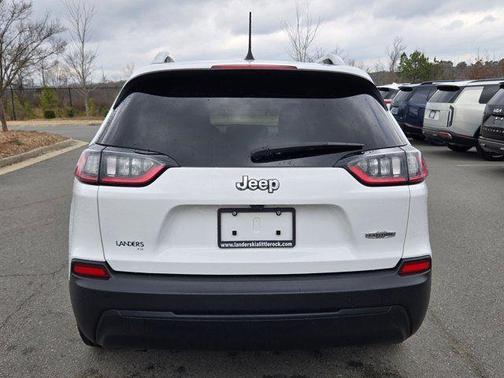 Bright White Clearcoat 2019 Jeep Cherokee Latitude
